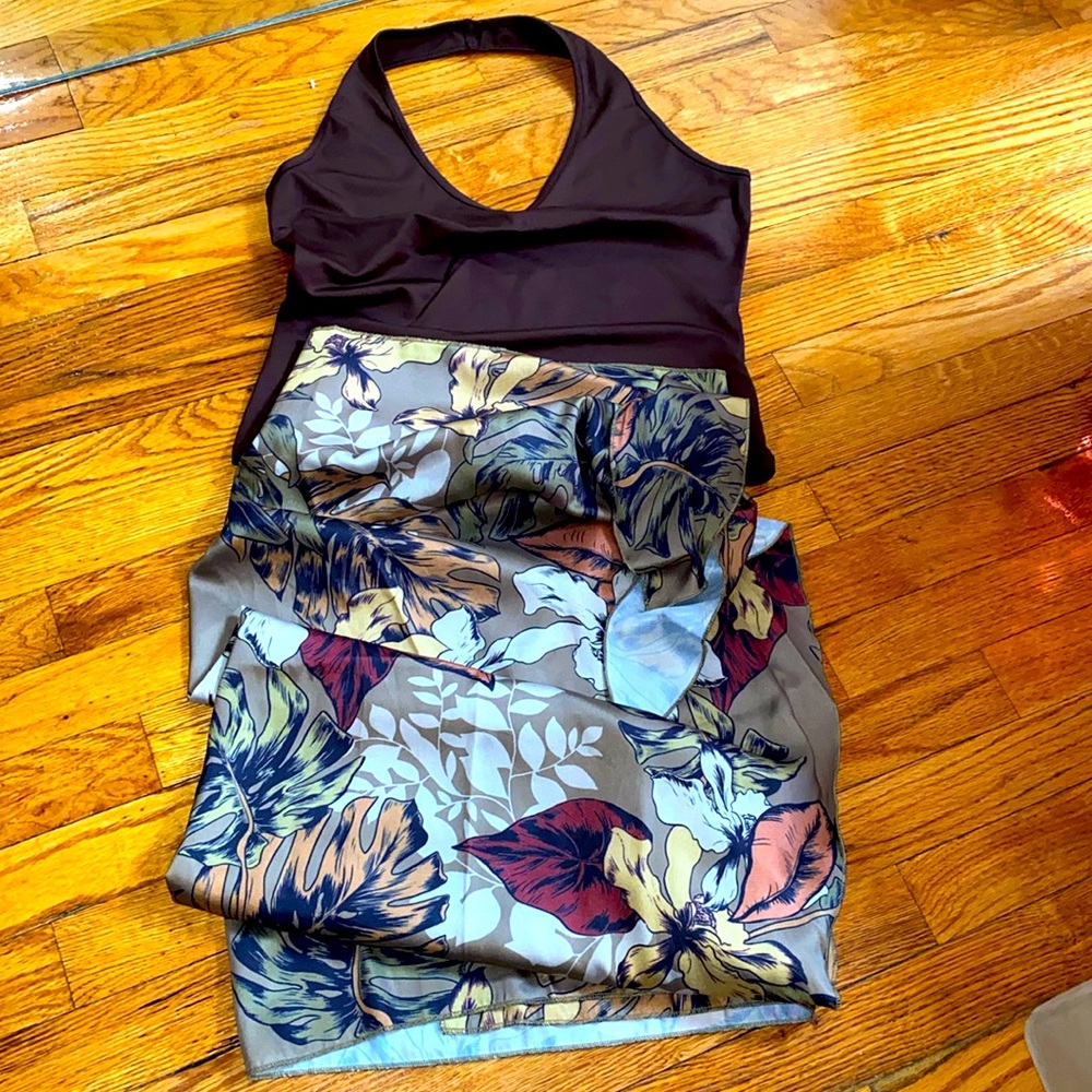 🌸Brown Halter back top & floral wrap skirt suit for the Summer
